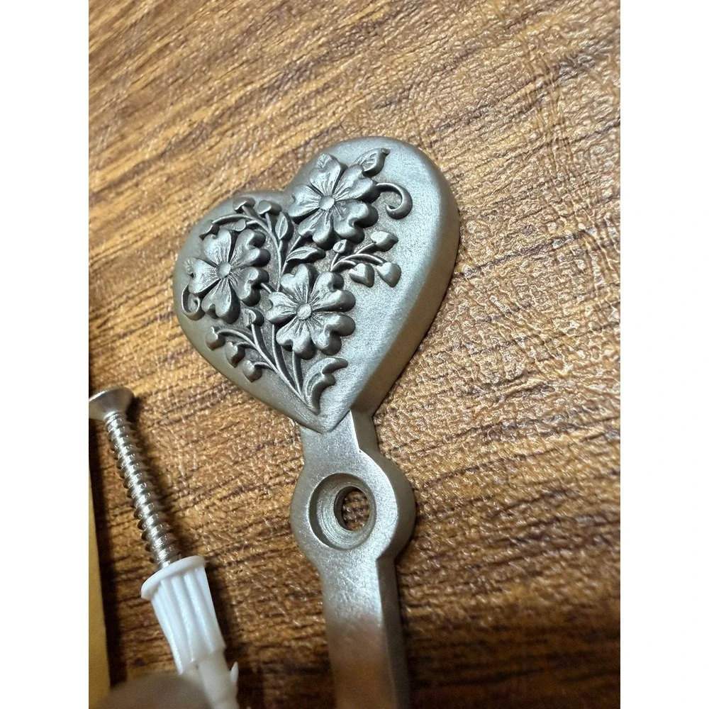 Longaberger Bouquet Heart Wall Hook Pewter Floral Decorative Metal 78123 NEW